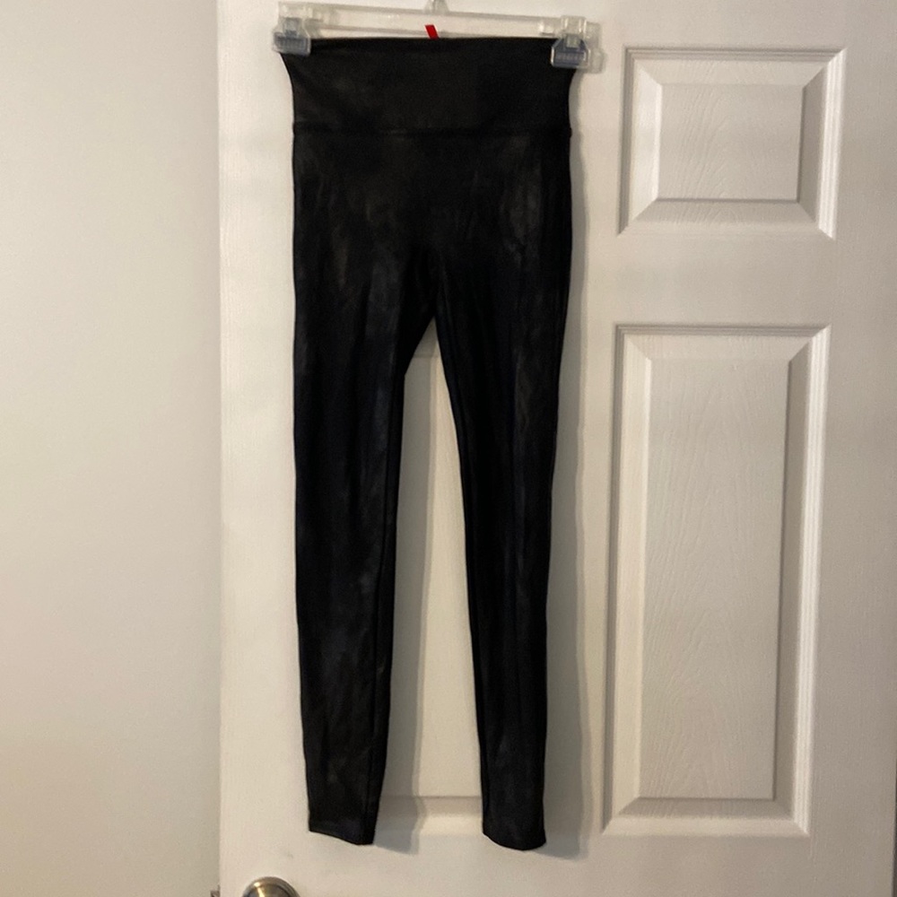 SPANX Leggings size M excellent condition please see pictures inseam 27” - Picture 1 of 16